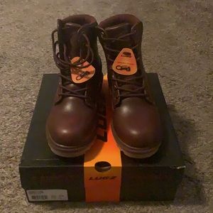 Lugz Flexatride Berry/Black Size 8M